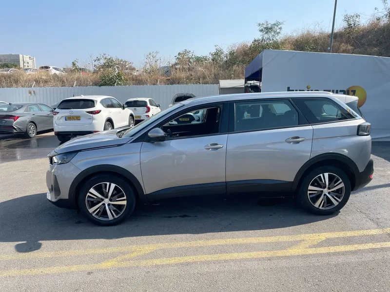 Peugeot 5008 2nd hand, 2021