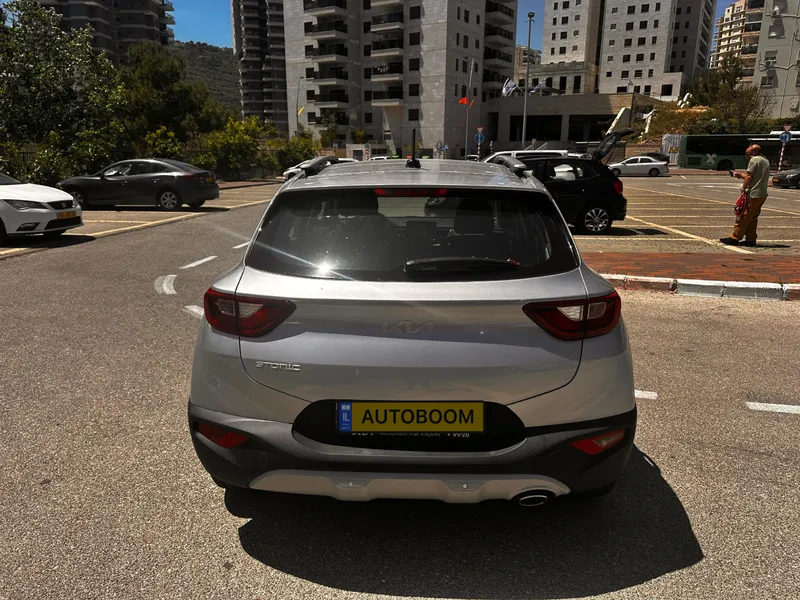 Kia Stonic с пробегом, 2023, частная рука