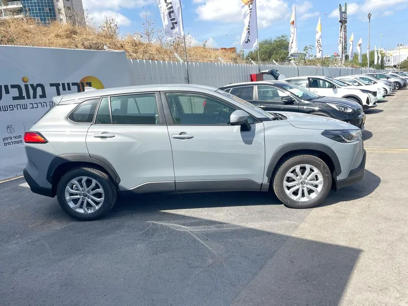 Toyota Corolla Cross new car, 2025