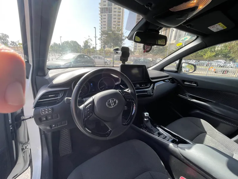 Toyota C-HR 2ème main, 2019