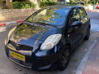 Toyota Yaris 2nd hand, 2011, private hand