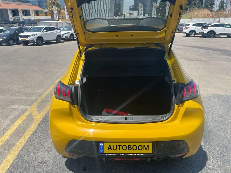 Peugeot 208 с пробегом, 2022, частная рука