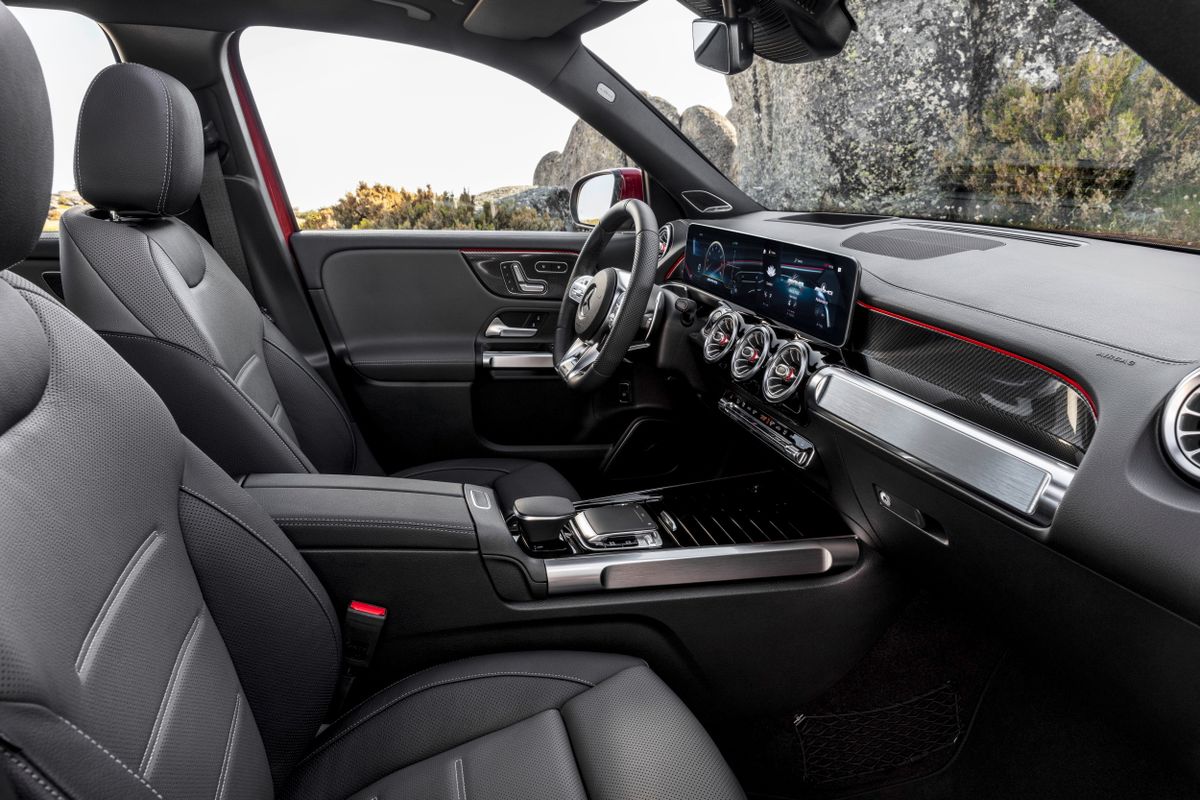 Mercedes GLB AMG 2019. Front seats. SUV 5-doors, 1 generation