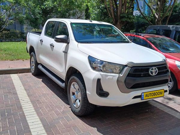 Toyota Hilux с пробегом, 2021, частная рука