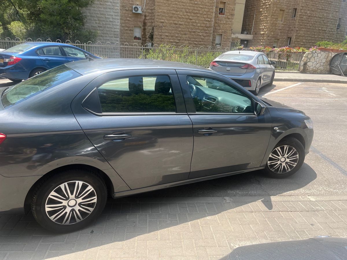 Peugeot 301 2ème main, 2017, main privée