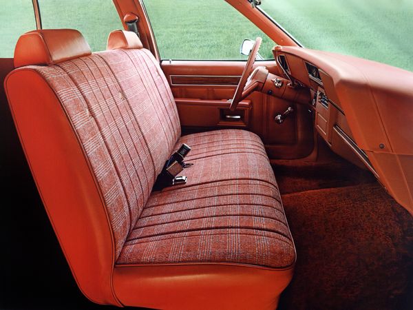 Шевроле Импала 1977. Передние сидения. Универсал 5 дв., 6 поколение