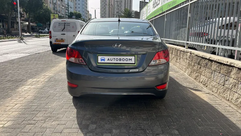 Hyundai i25 2ème main, 2013