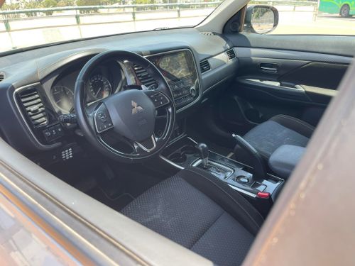 Mitsubishi Outlander, 2018, photo