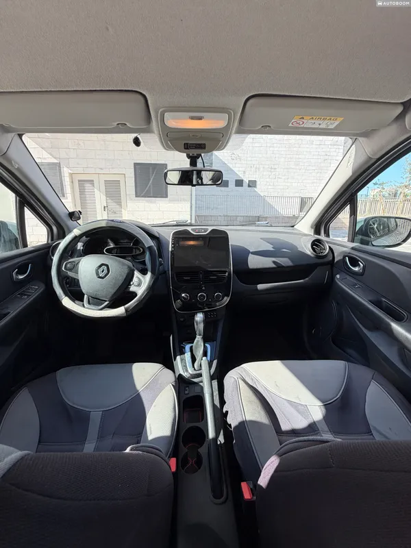 Renault Clio 2nd hand, 2018, private
