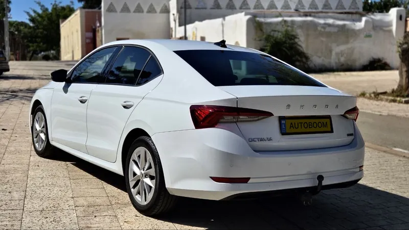 Skoda Octavia с пробегом, 2022