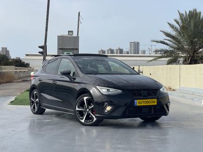 SEAT Ibiza, 2023, фото