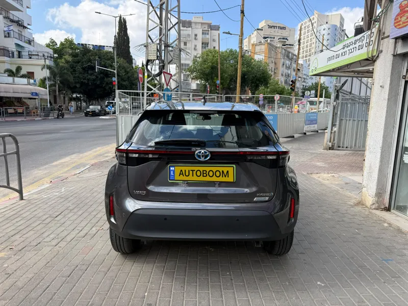 טויוטה יאריס קרוס יד 2 רכב, 2023