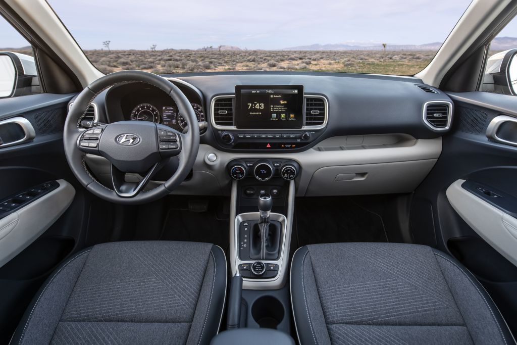 Hyundai Venue 2019. Front seats. SUV 5-doors, 1 generation