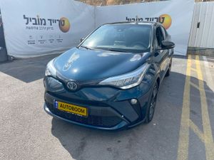 Toyota C-HR, 2023, фото