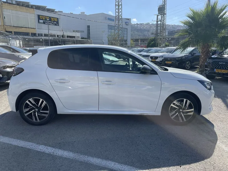 Peugeot 208 2nd hand, 2022, private hand