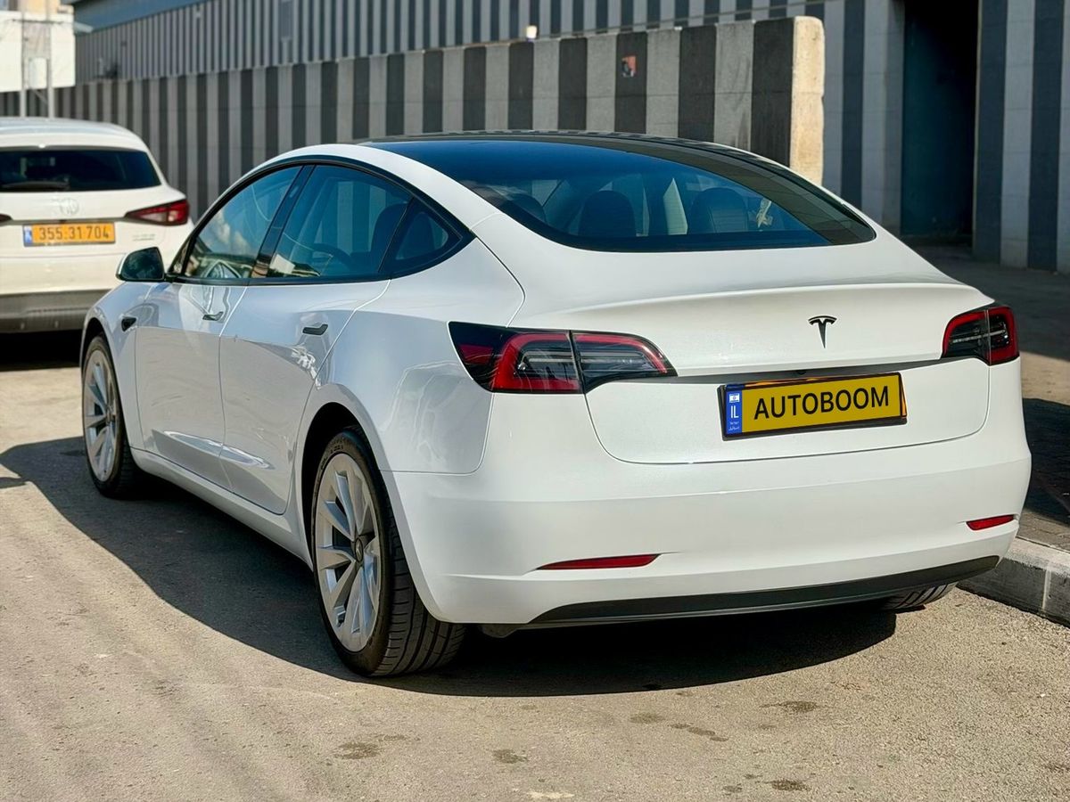 Tesla Model 3 2nd hand, 2022
