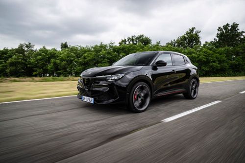 Alfa Romeo Junior 2024. Кузов, экстерьер. Внедорожник 5 дв., 1 поколение