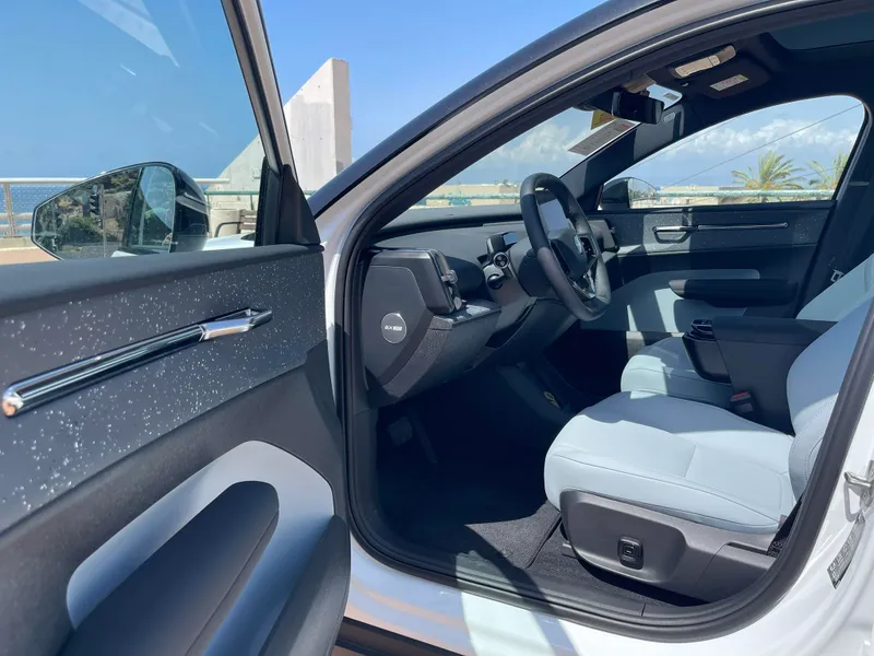 Volvo EX30 с пробегом, 2025, частная рука