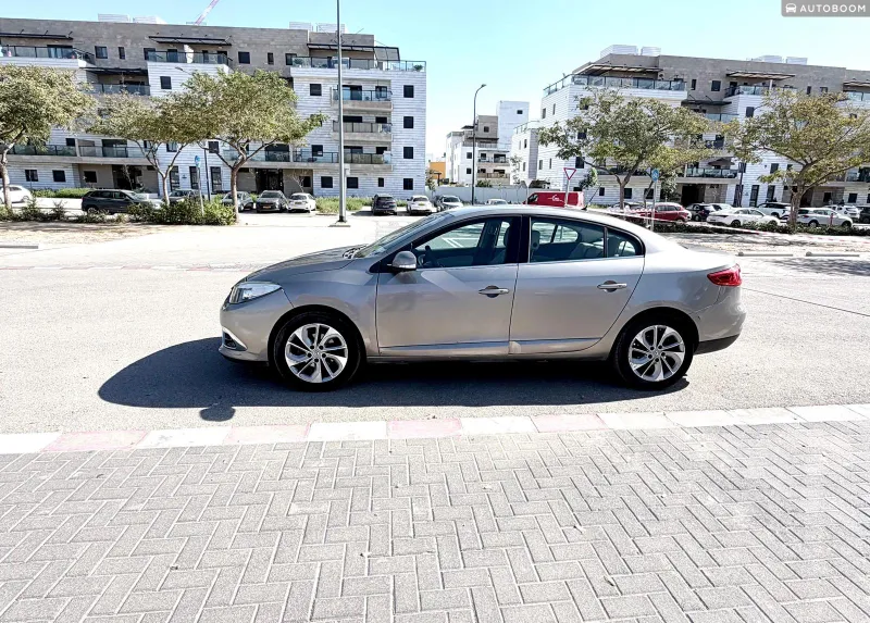 Renault Fluence с пробегом, 2017, частная