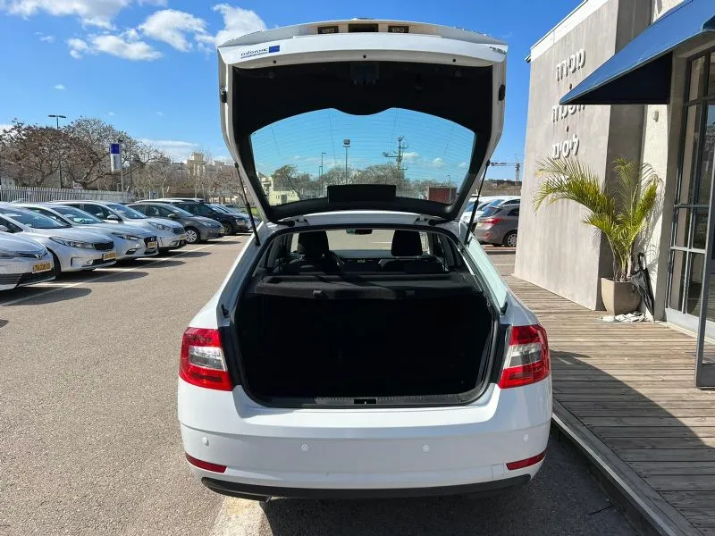 Skoda Octavia с пробегом, 2019