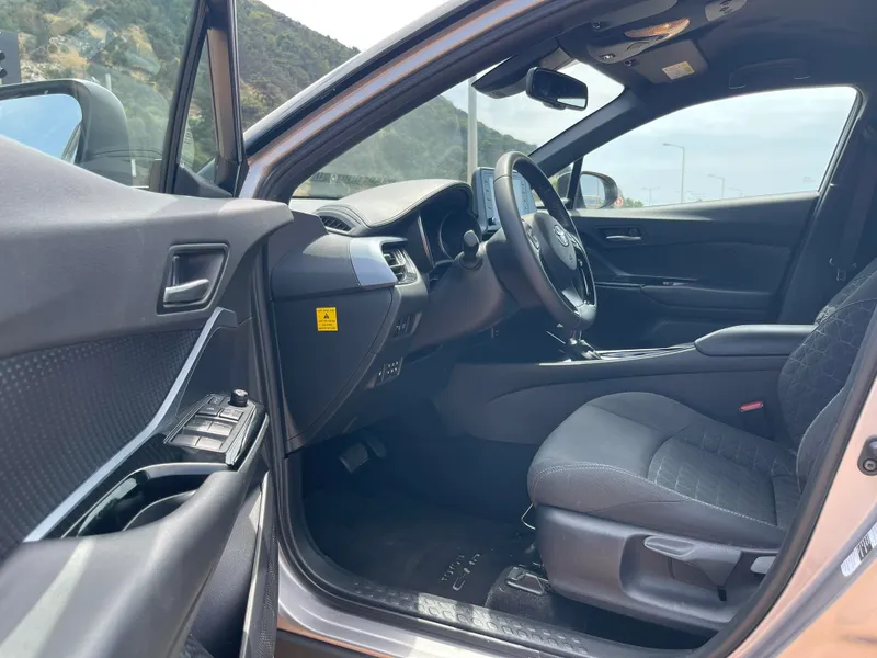 Toyota C-HR 2ème main, 2021, main privée