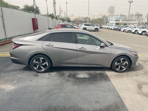 Hyundai Elantra 2nd hand, 2022, private hand