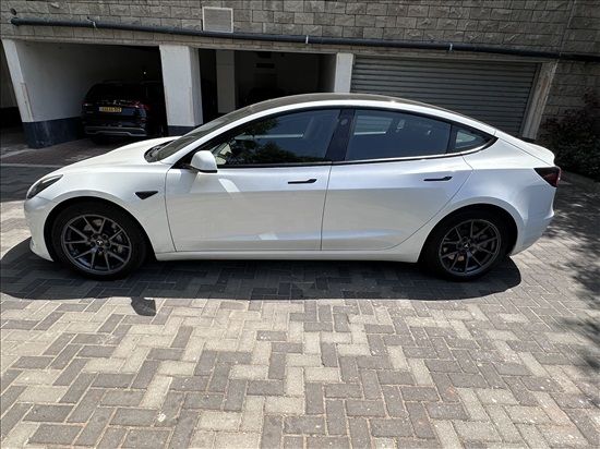 Tesla Model 3 с пробегом, 2021, частная рука