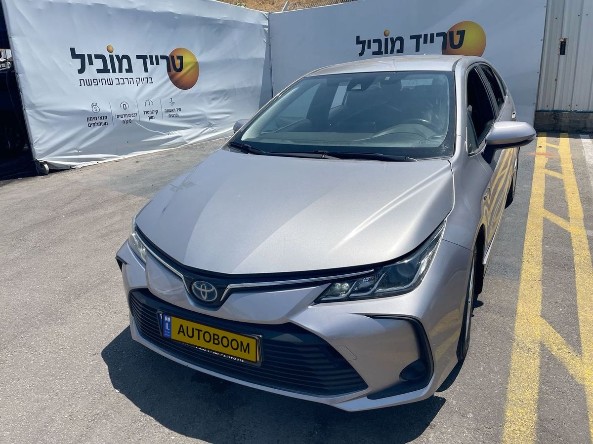 Toyota Corolla с пробегом, 2020