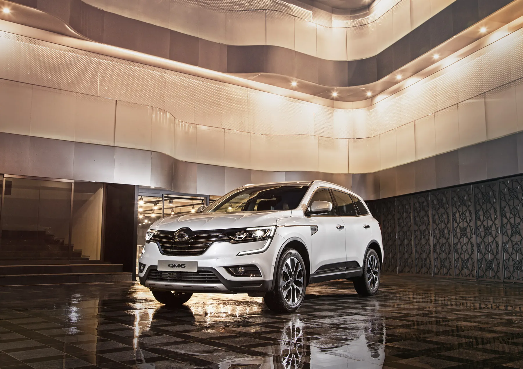 RENAULT SAMSUNG QM6 