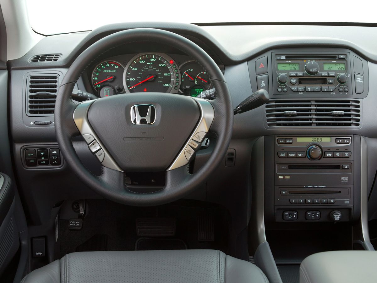 Honda Pilot 2002. Tableau de bord. VUS 5-portes, 1 génération