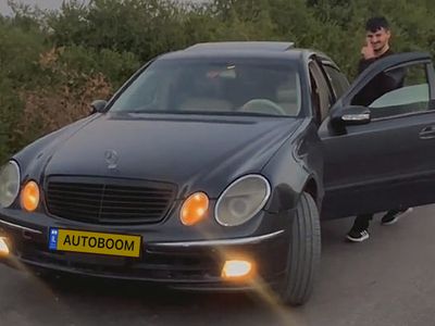 Mercedes E-Class 2ème main, 2004, main privée