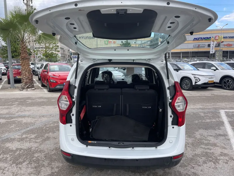 Dacia Lodgy 2nd hand, 2021