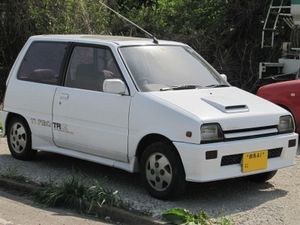 דייהטסו קואור 1985. מרכב, צורה. מיני 3 דלתות, 2 דור