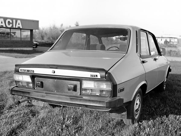דאצ'יה 1310 1979. מרכב, צורה. סדאן, 1 דור