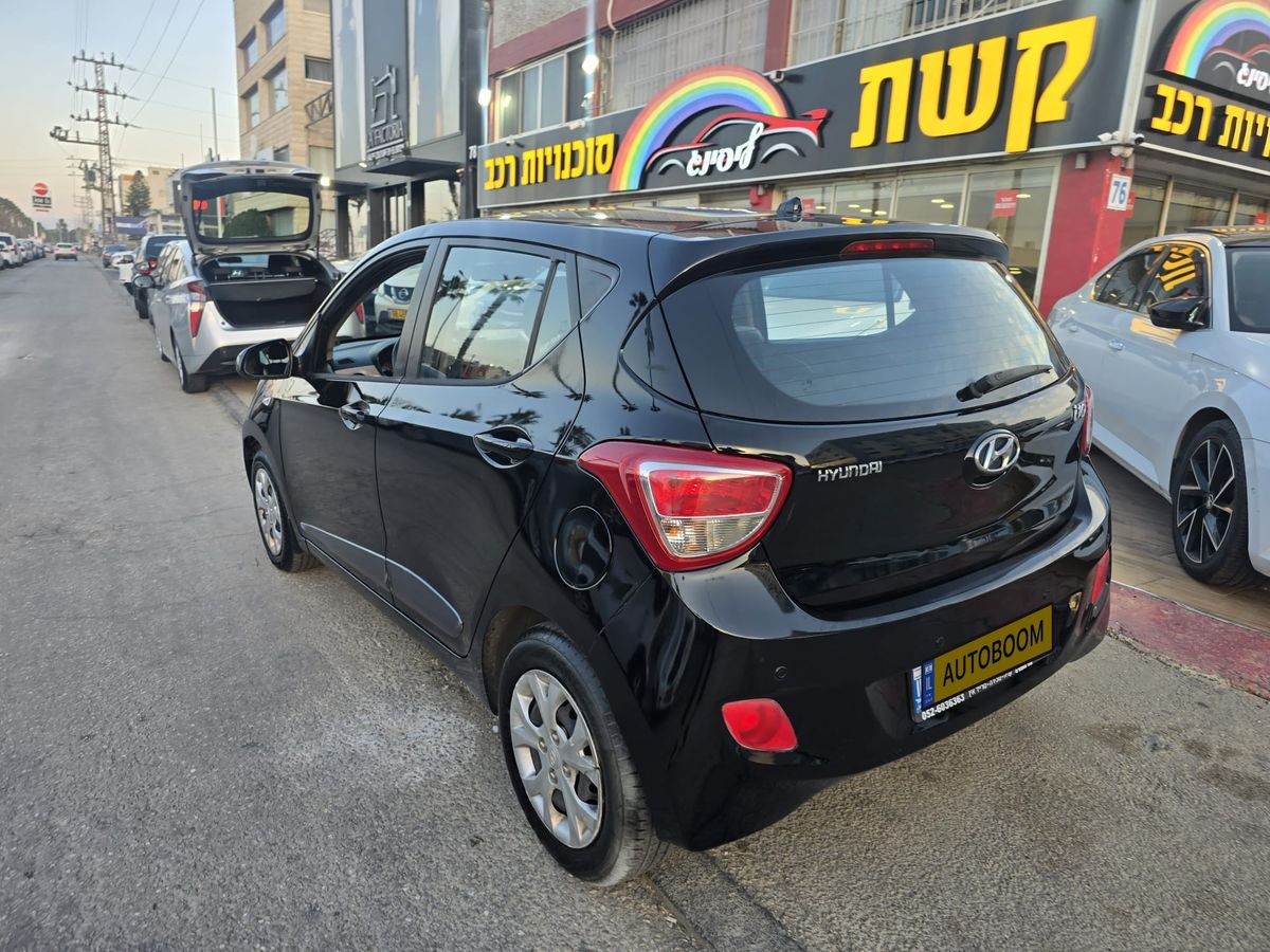 Hyundai i10 2nd hand, 2015, private