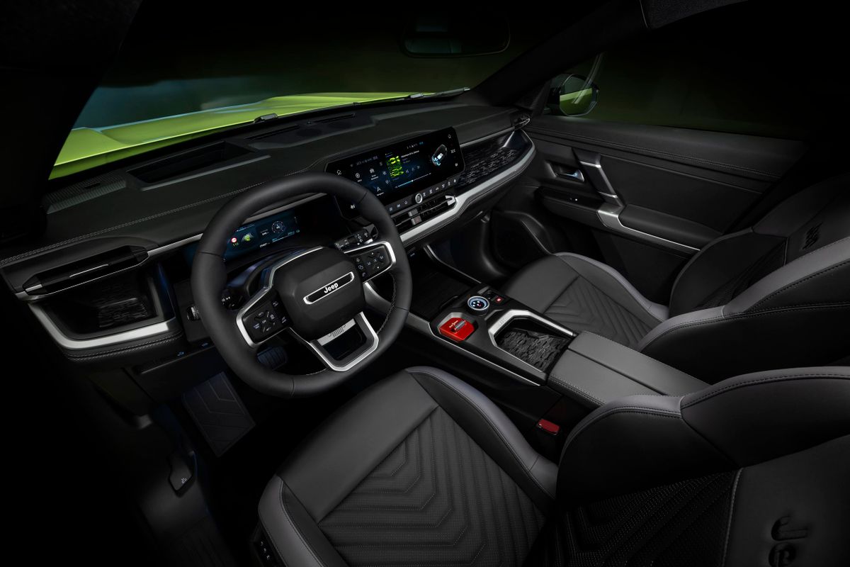 Jeep Compass 2025. Передние сидения. Внедорожник 5 дв., 3 поколение