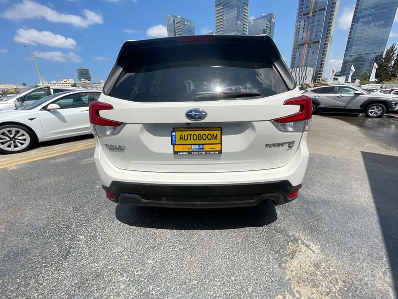 Subaru Forester с пробегом, 2022