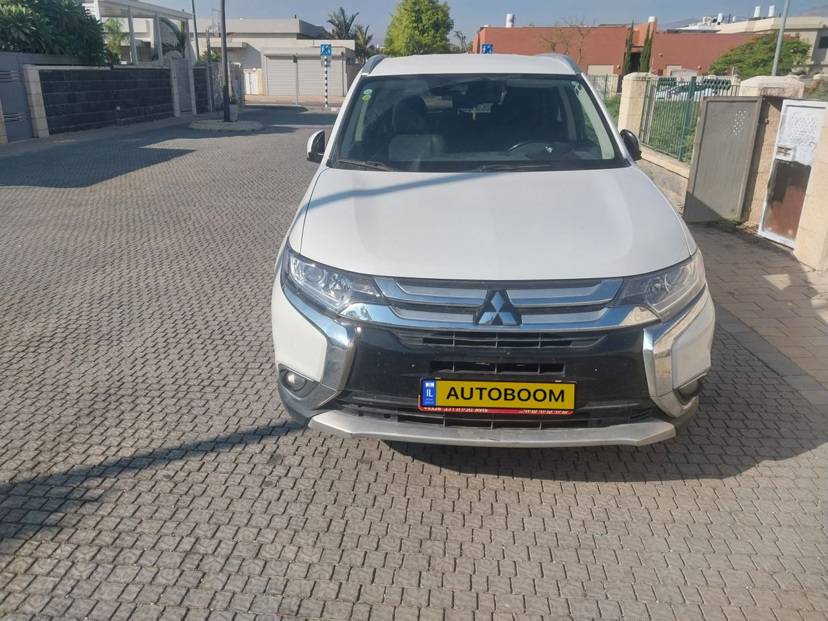 Mitsubishi Outlander 2nd hand, 2018, private hand