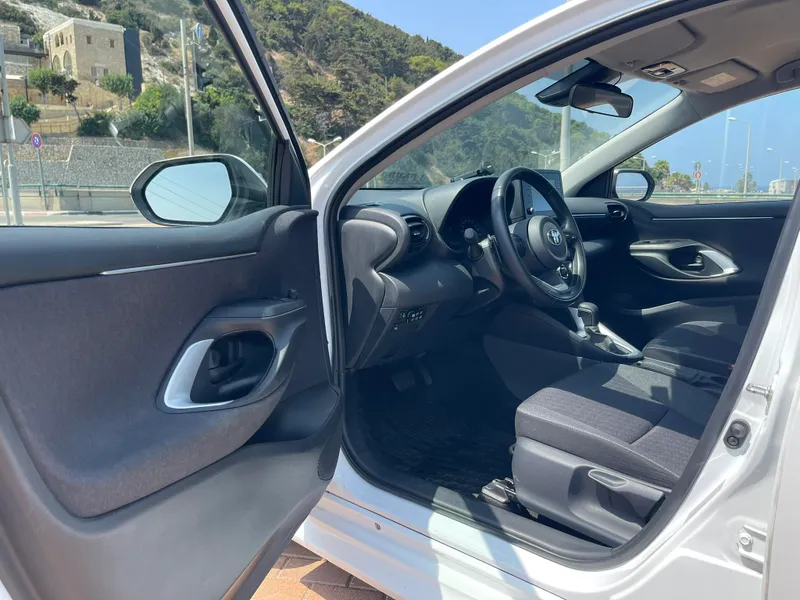 Toyota Yaris 2nd hand, 2023, private hand