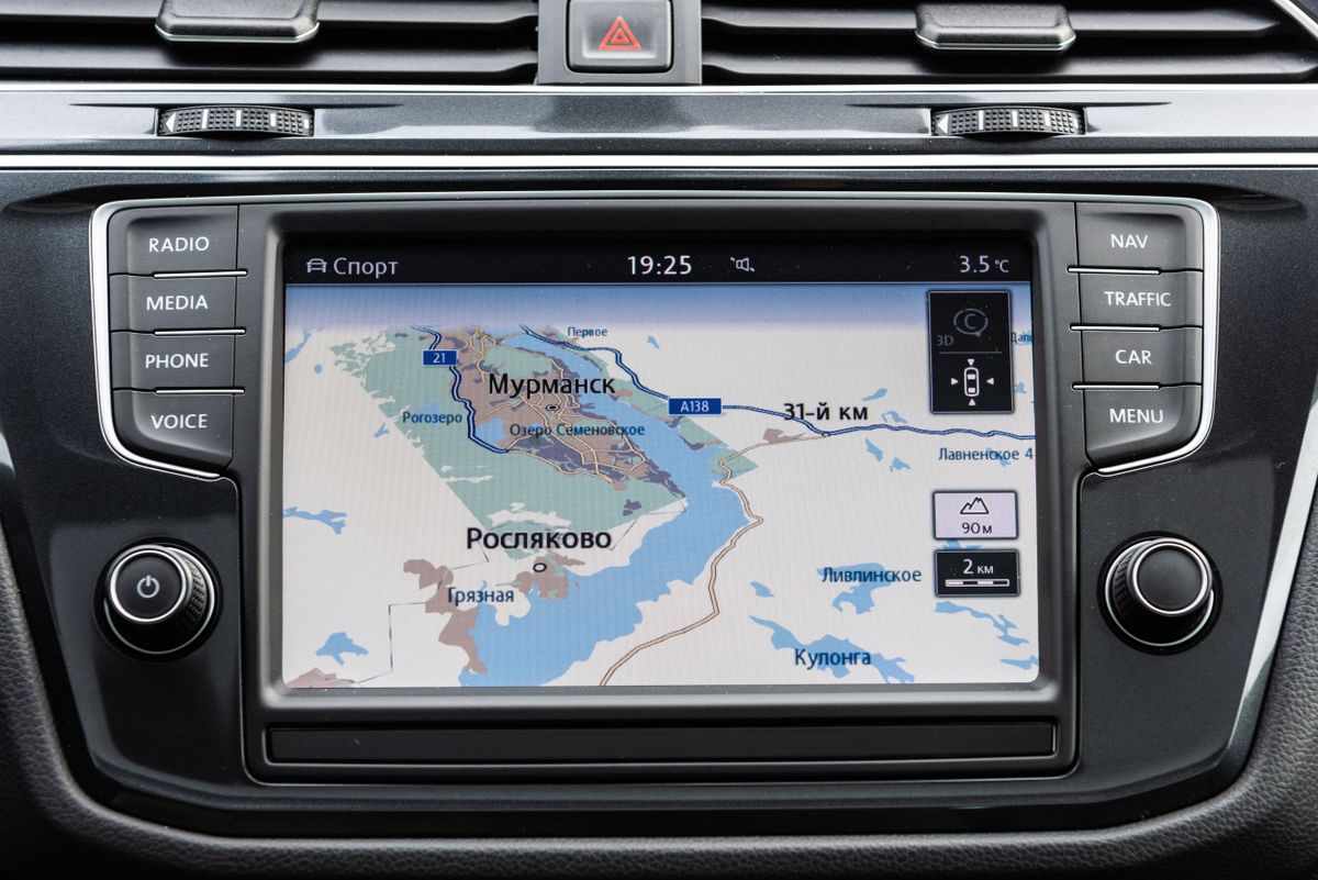 Volkswagen Tiguan 2016. Système de navigation. VUS 5-portes, 2 génération