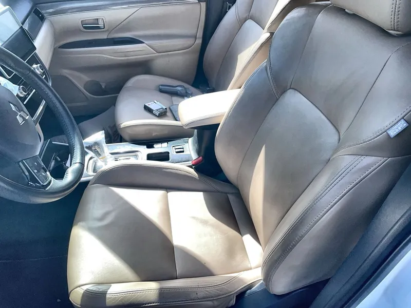 Mitsubishi Outlander 2nd hand, 2020