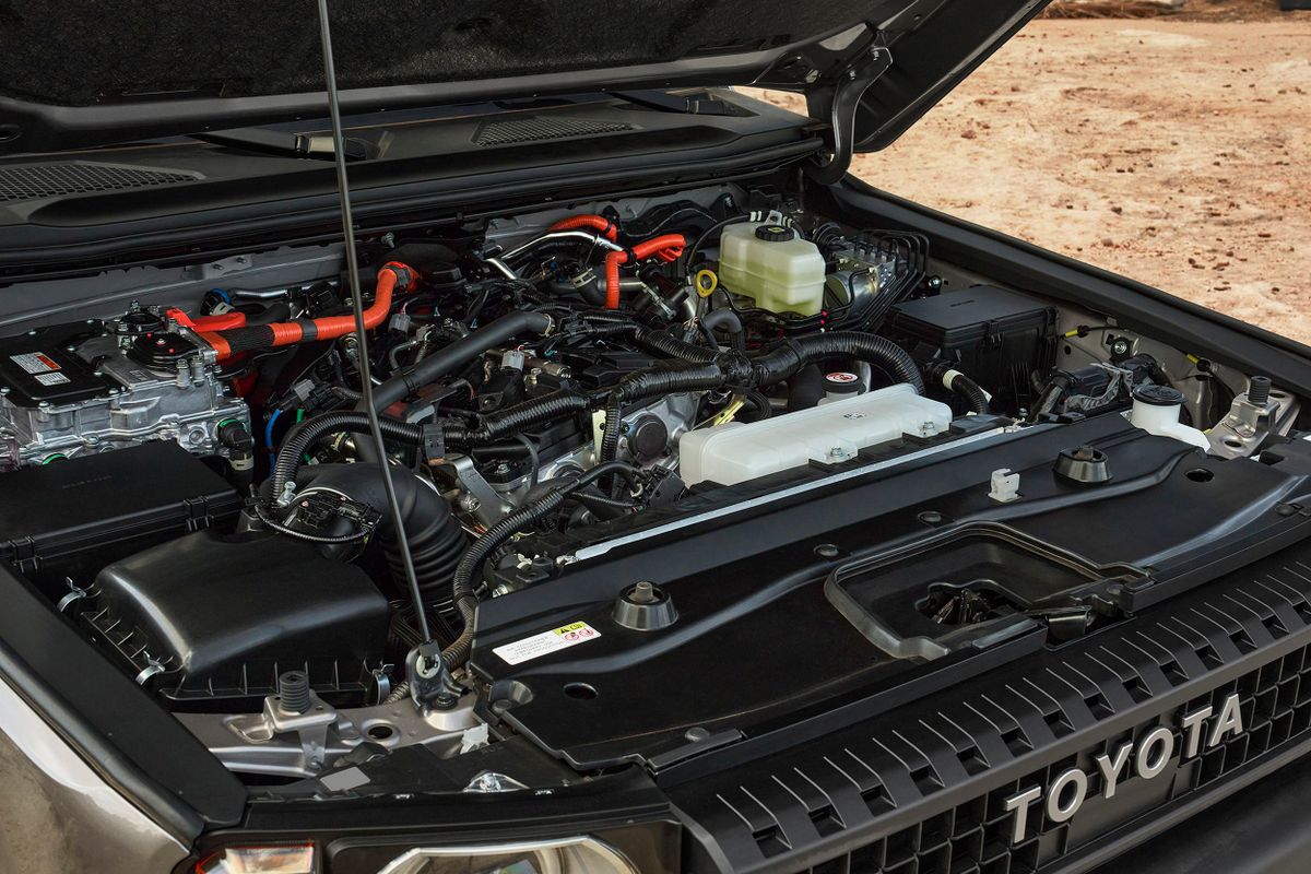Toyota Land Cruiser 2024. Двигатель. SUV 5 дв., 5 поколение