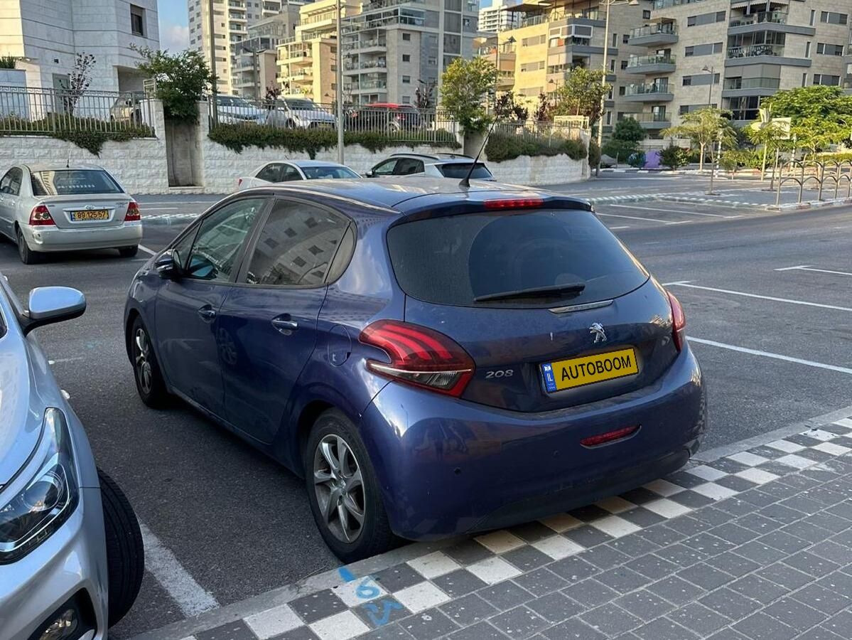 Peugeot 208 2nd hand, 2015, private hand