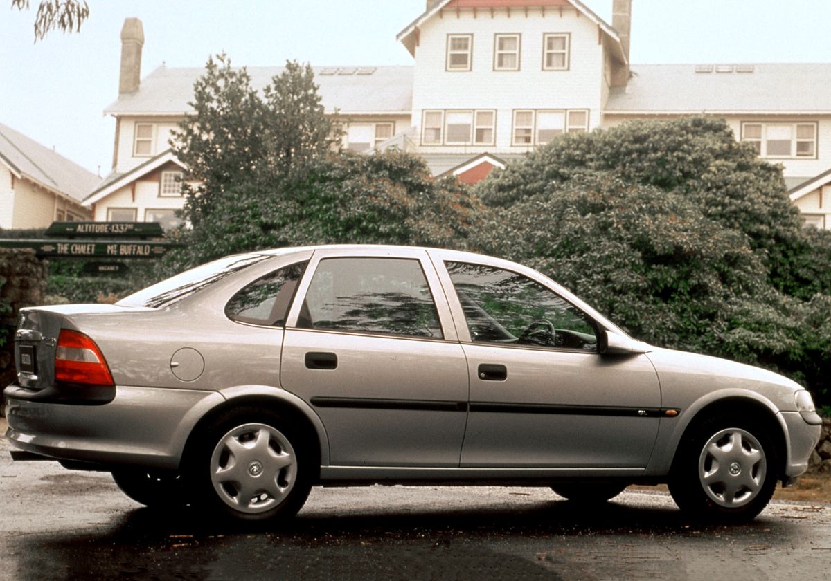 Holden Vectra 1998. Carrosserie, extérieur. Berline, 1 génération