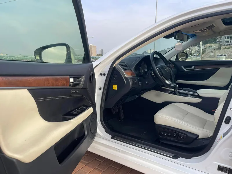 Lexus GS с пробегом, 2018, частная рука