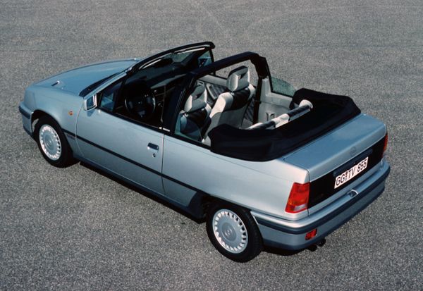 Vauxhall Astra 1984. Bodywork, Exterior. Cabrio, 2 generation