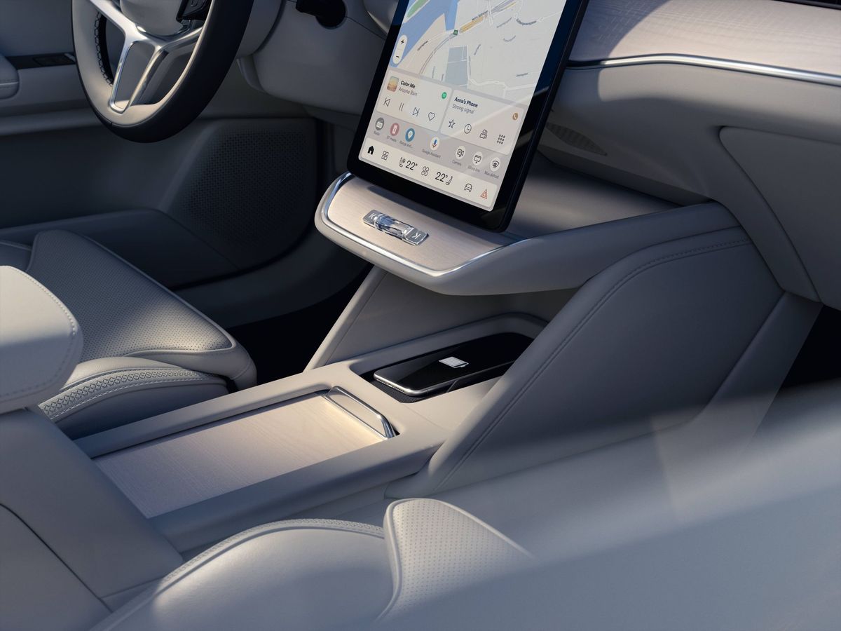 Volvo ES90 2025. Передние сидения. Лифтбэк, 1 поколение