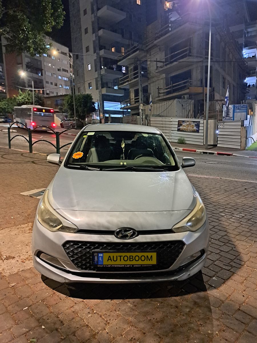 יונדאי i20 יד 2 רכב, 2015, פרטי