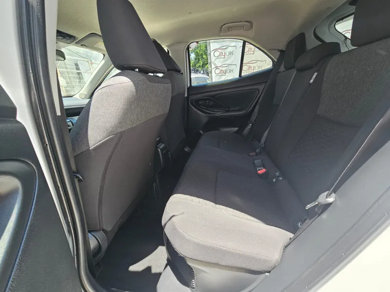 Toyota Yaris Cross с пробегом, 2024, частная рука