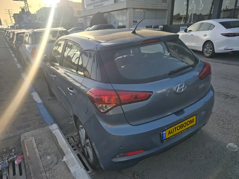 יונדאי i20 יד 2 רכב, 2017, פרטי